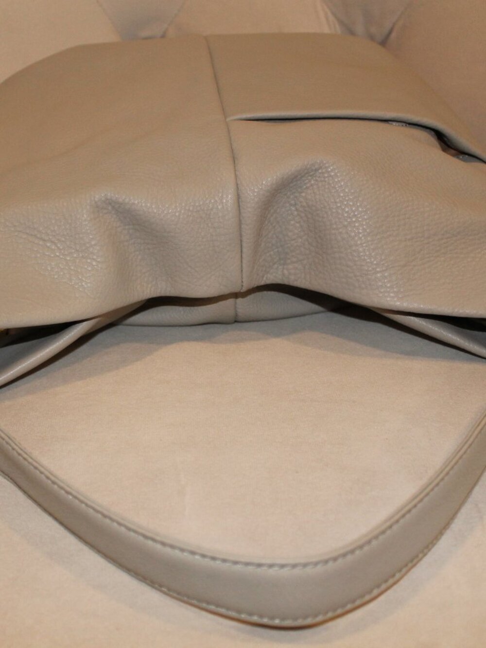 HOBO Harley hobo bag Taupe New with tags - Picture 9 of 16